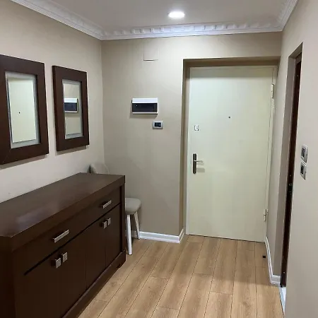 Leti Kavaja St Апартаменты *